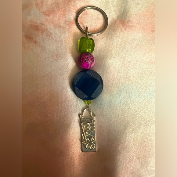 Dara Jewelry - Keychain